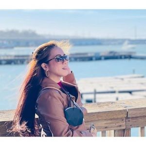 Hi, I'm Ann! Full time mom and do so some little business on the side